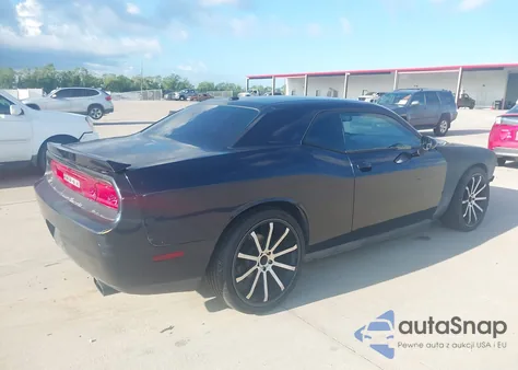 2012 Dodge Challenger Sxt z USA, uszkodzony, nr VIN 2C3CDYAG8CH125196